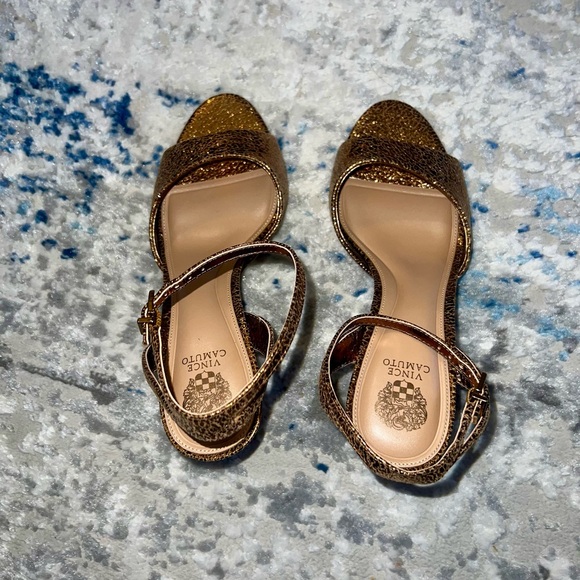 Vince Camuto Gold Strappy Heels - Size 8 1/2 - Picture 3 of 5